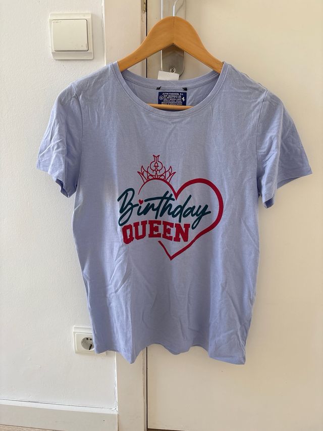 Camiseta Birthday Queen morada talla S