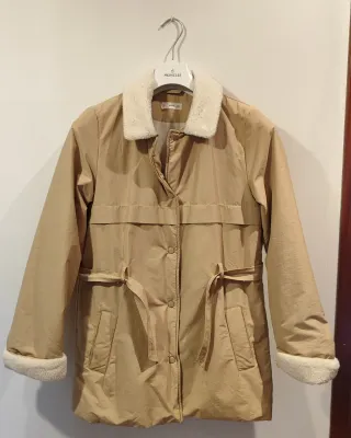 Gabardina Mango forrada Talla S, 13/14 años