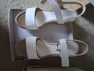 Sandalias en varios colores