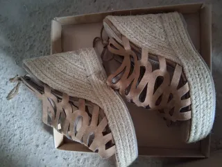 Sandalias en varios colores