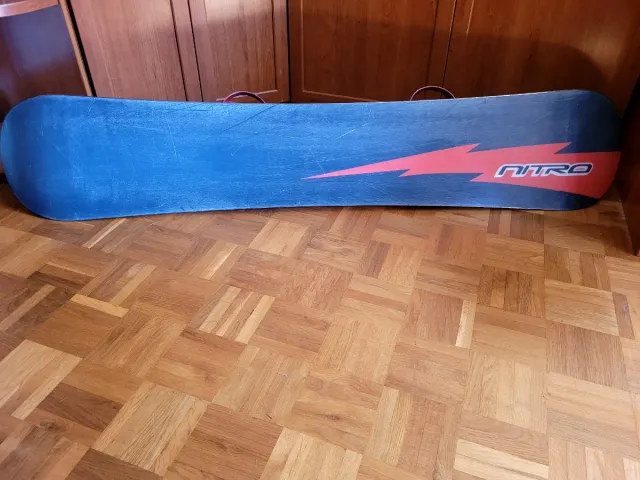 Tabla Snowboard y Botas 43