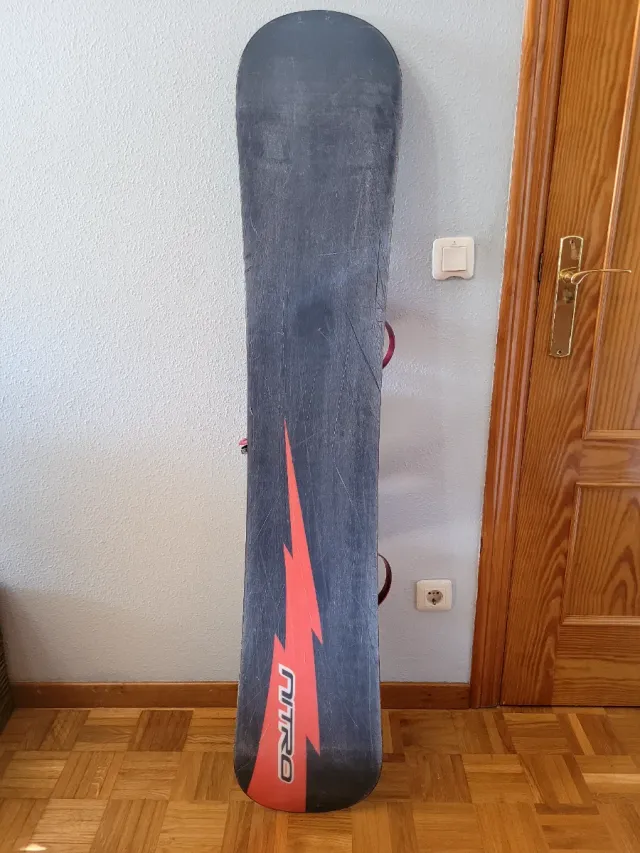 Tabla Snowboard y Botas 43
