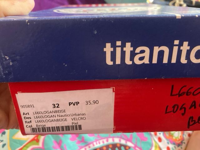 Zapatos niños Titanitos beige talla 32. NUEVOS