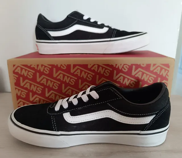 Vans Ward Black/White Talla 37 EU