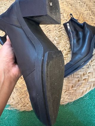 Botines Zara Piel Cremallera Delantera.