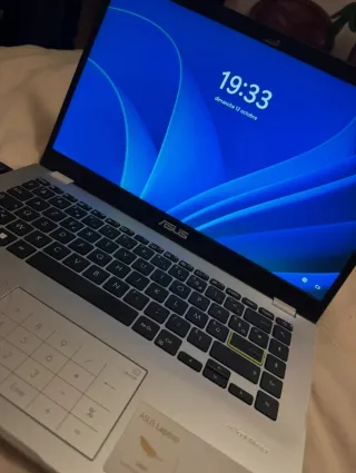 Asus ordenador 115GB