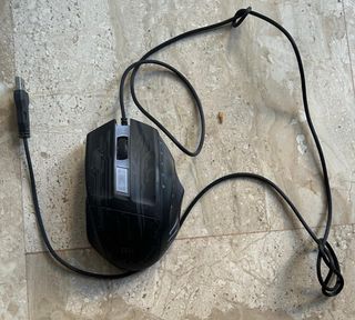 Ratón gaming negro con cable USB No hago envíos