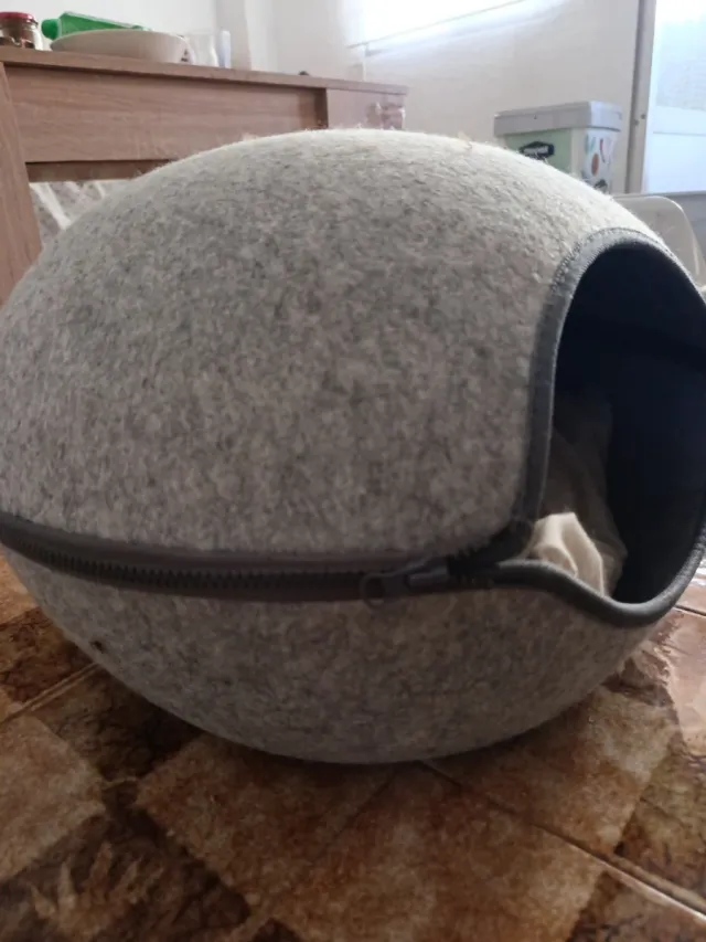 Casita para gato tipo iglú