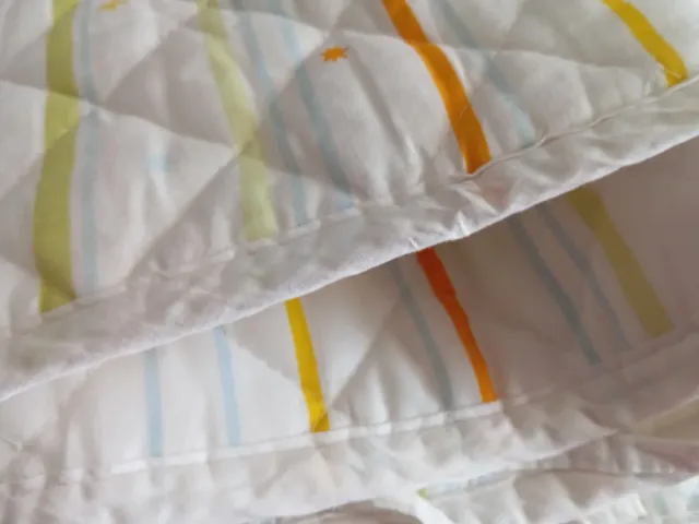 Protector de cuna acolchado