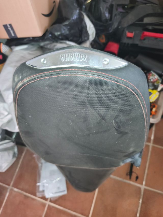 Asiento Yamaha Xmax 125 2016 Roto