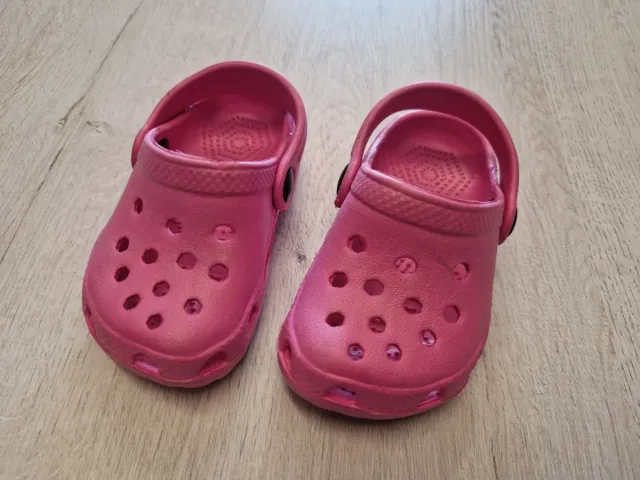 Zuecos infantiles tipo Croc Talla 21