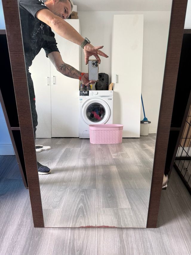 Espelho de madeira e vidro