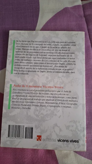El escarabajo de oro y Los crímenes de la calle