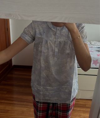 Blusa Purificación García azul y blanco