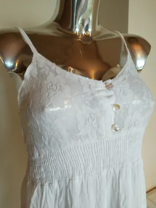 Vestitino estivo bianco ricamato