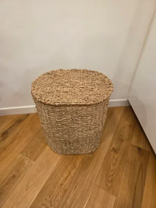 Portasciugamani e cesta portabiancheria