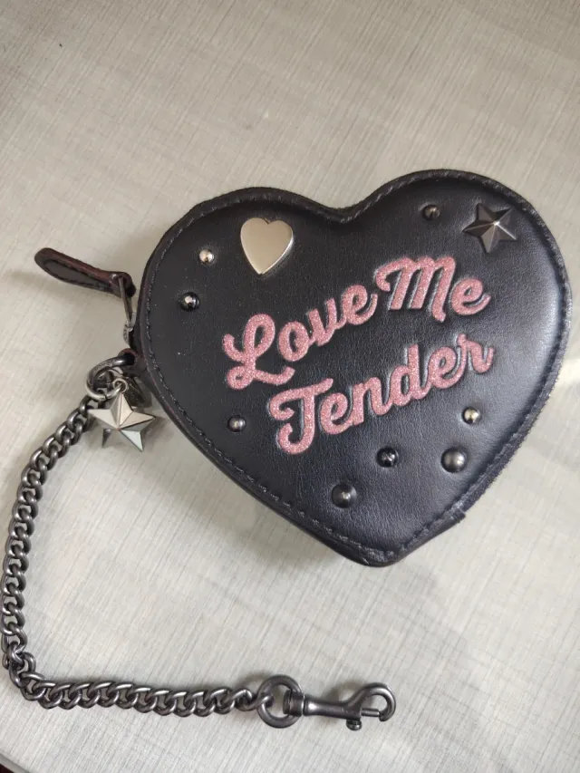 Monedero Corazón Coach Negro Rosa