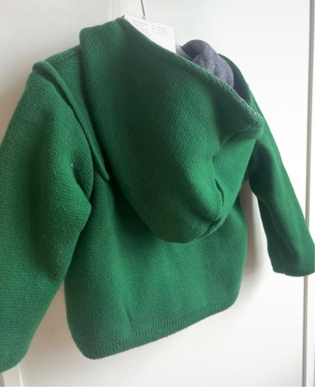 Abrigo Mayoral verde con capucha