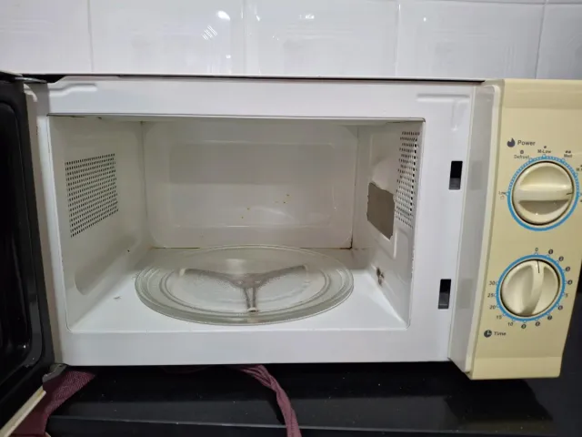 Microondas Beige Orbegozo