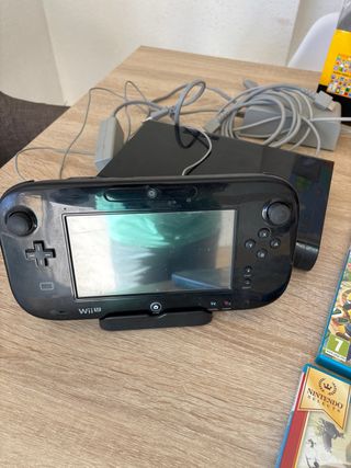 Consola Nintendo Wii U Negra + Juegos + 2 Mandos