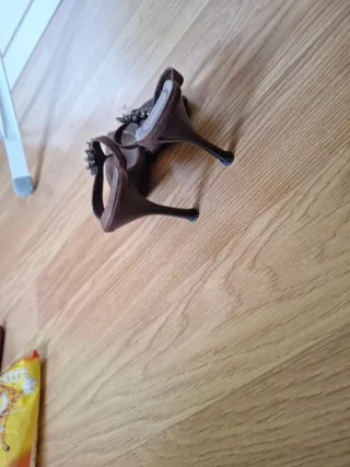 Sandalias Zara Talla 38 Marrón Pedrería