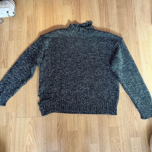 Jersey Zara asimétrico gris