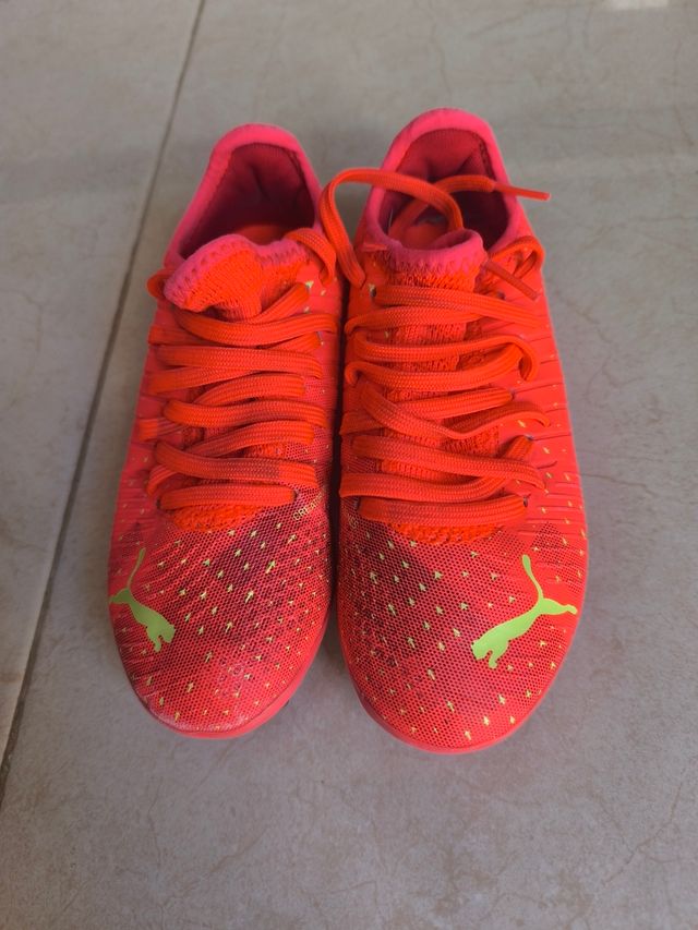 Botas de fútbol Puma Talla 29 Naranja y Verde