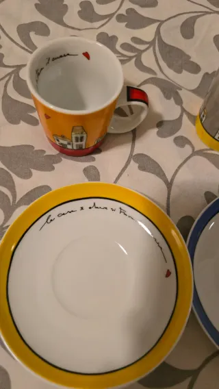Set 4 Tazzine con piattino Egan