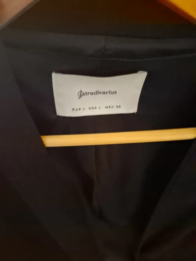 Blazer Stradivarius negro