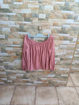 Blusa coral hombros elásticos