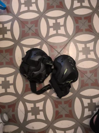 Slackline con rodilleras y protectores