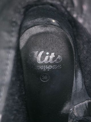 Botines de tacón alto negros