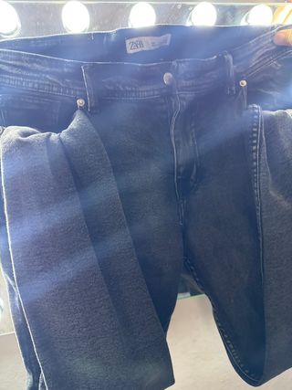 Pantalón vaquero Zara azul