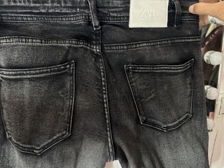 Pantalón vaquero Zara azul