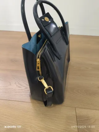 Bolso Bimba y Lola Negro Charol Dorado