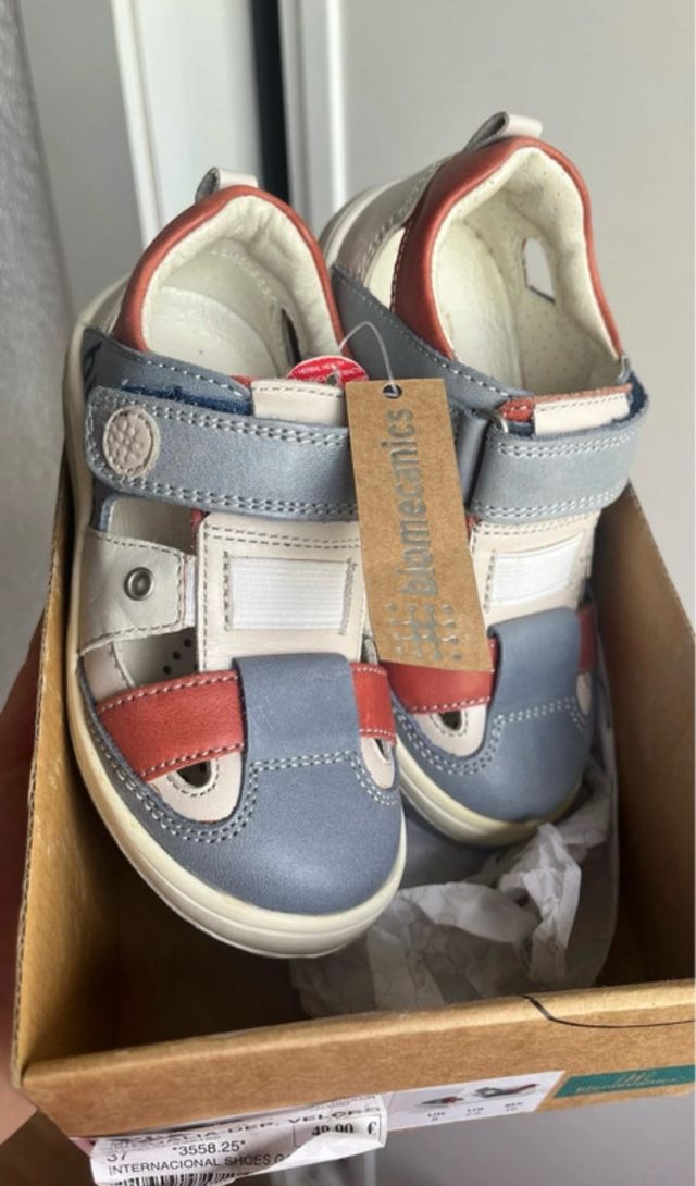 Sandalias Biomecanics velcro niño/niña.