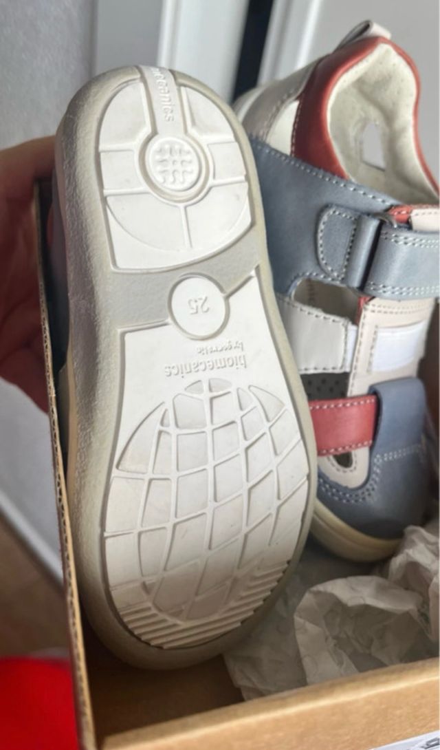 Sandalias Biomecanics velcro niño/niña.