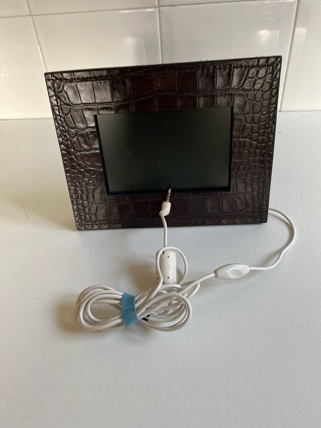 Marco Digital Piel Cocodrilo