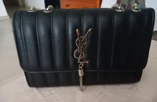 Bolso YSL Negro con Cadena Plateada
