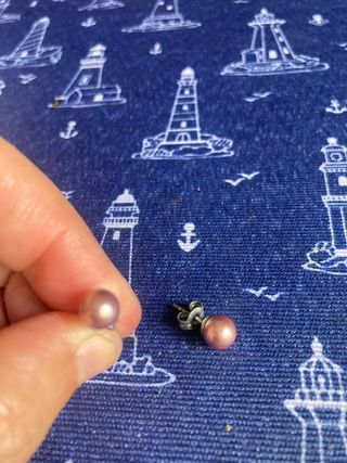 Pendientes bola rosa