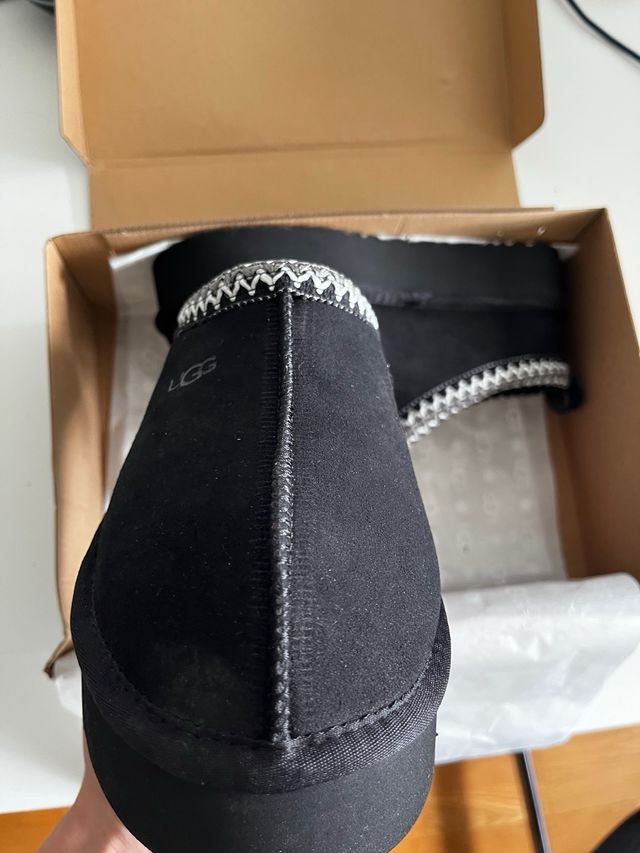 UGG Zuecos Negro Plataforma