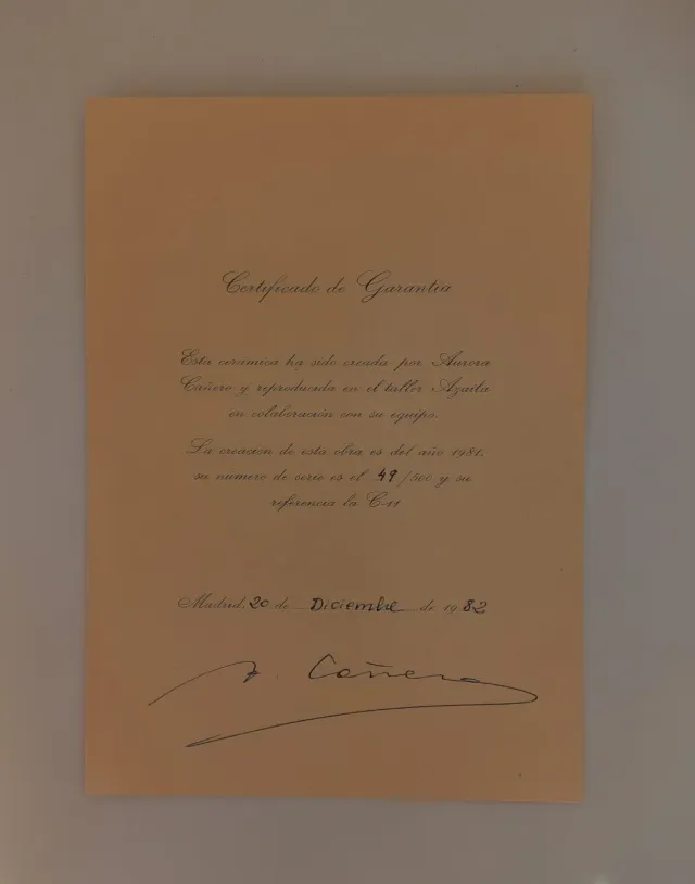 Cuadro de cerámica con marco metálico