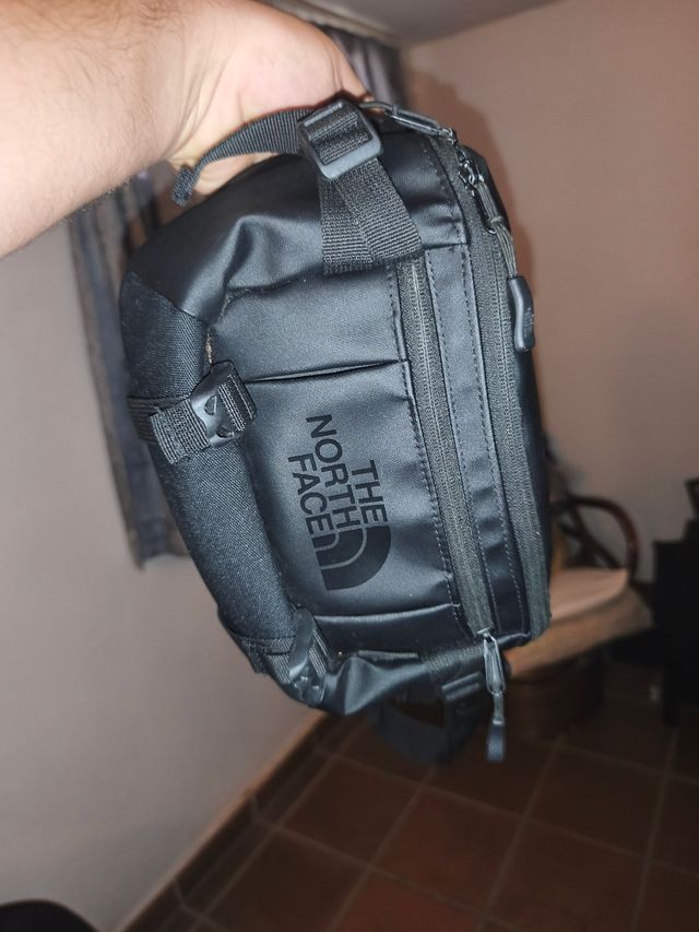 Riñonera The North Face Negra completamente nueva