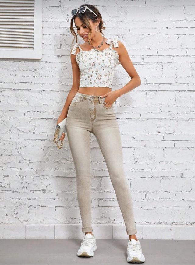 Pantalón beige skinny elásticos