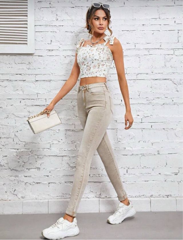 Pantalón beige skinny elásticos