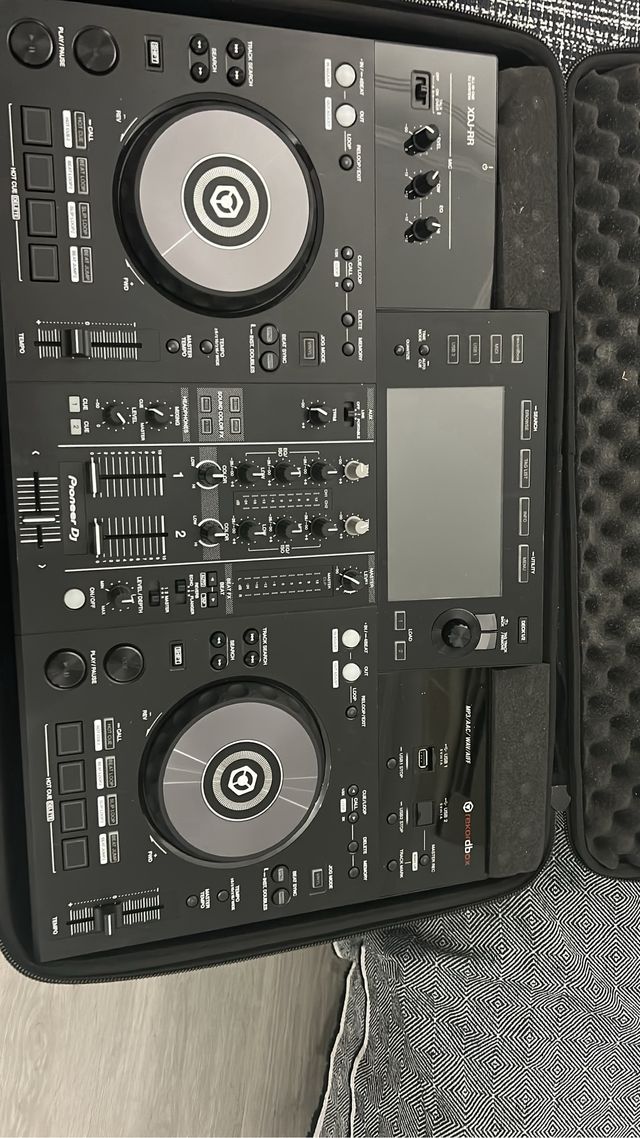 Controlador DJ Pioneer XDJ-RR con maleta