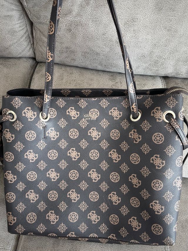 Bolso Guess Marrón Estampado