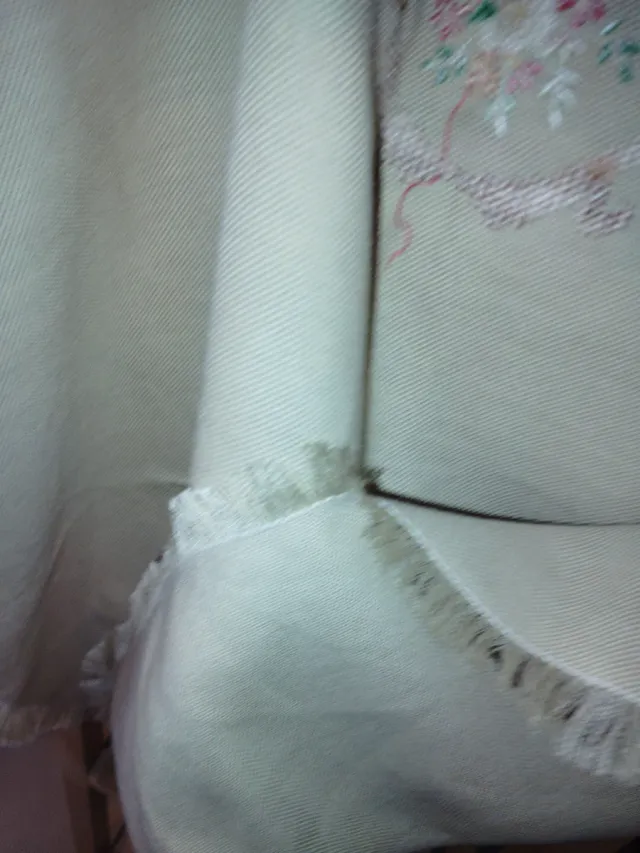 Tovaglia beige fatta a mano in tela di panama