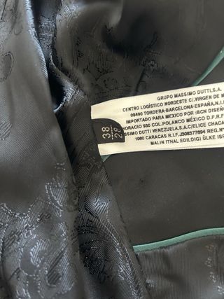 Chaqueta Massimo Dutti raso negra T.38
