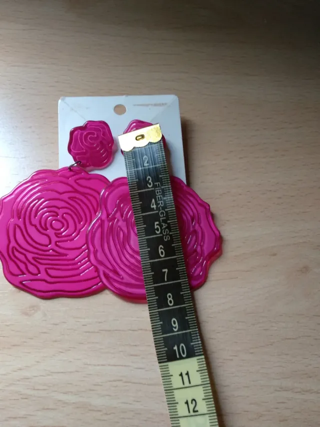 Flor y pendientes flamenca